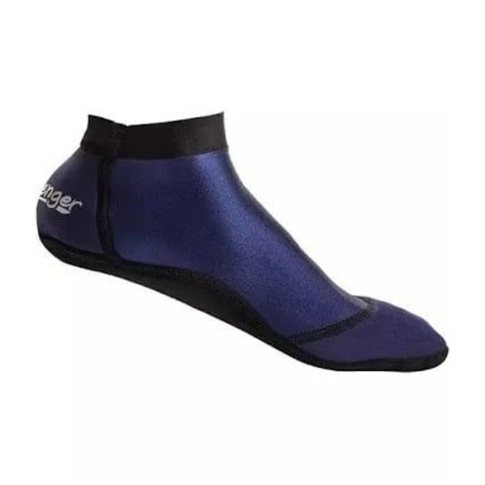 NWT Seavenger SeaSnugs Low cut sand Beach Socks size medium dark blue